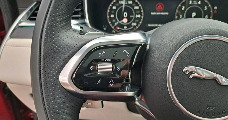 Jaguar F-Pace cena 329000 przebieg: 12000, rok produkcji 2022 z Supraśl małe 781